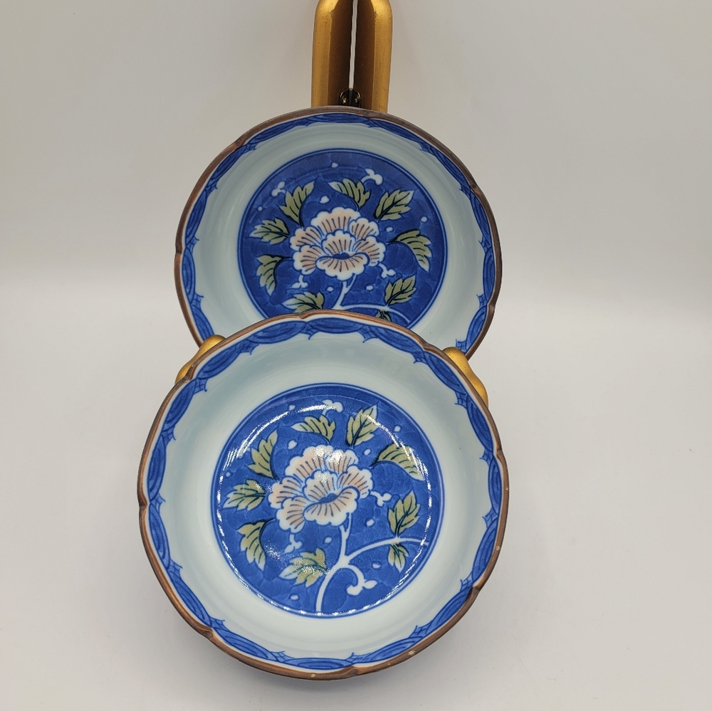 Arita Japan Porcelain Bowls Chrysanthemum Cobalt Blue Gold Set of 2 60s Vintage